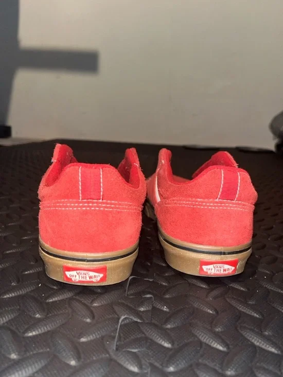 Vans Red Suede Low Top Sneakers Size 7.5 No Laces - Picture 4 of 8